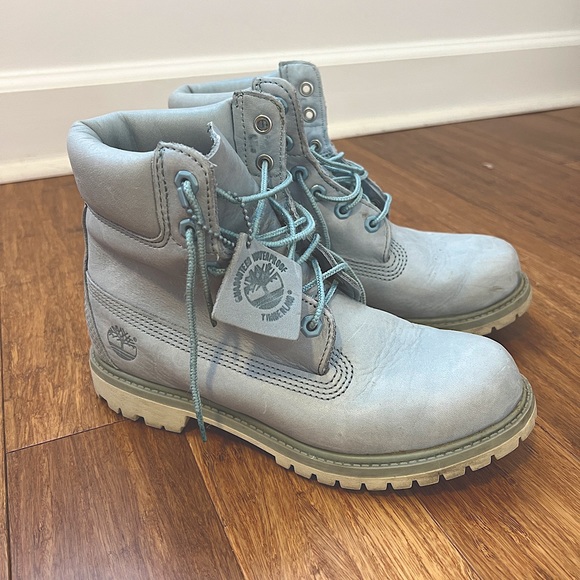 Blue Timberlands - Picture 1 of 5